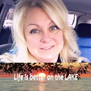 Meet your Posher, Carole